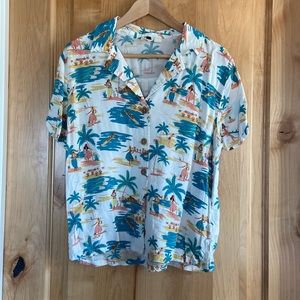 Women’s Roxy Hawaiian shirt